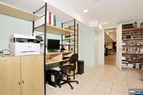 33 Randolph Street Park Ridge NJ 07656