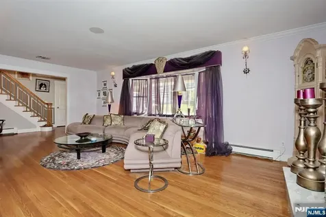 33 Randolph Street Park Ridge NJ 07656