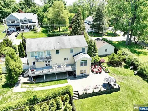 33 Randolph Street Park Ridge NJ 07656