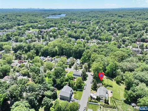 33 Randolph Street Park Ridge NJ 07656