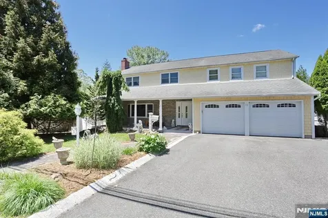 33 Randolph Street Park Ridge NJ 07656