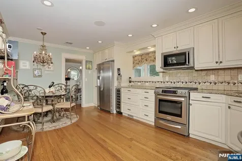33 Randolph Street Park Ridge NJ 07656