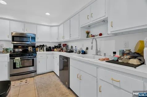 266 Garibaldi Avenue Lodi NJ 07644