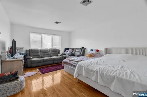 266 Garibaldi Avenue Lodi NJ 07644