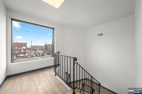 40 Broad Avenue Palisades Park NJ 07650