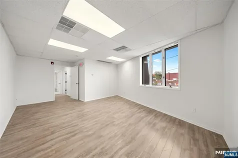 40 Broad Avenue Palisades Park NJ 07650