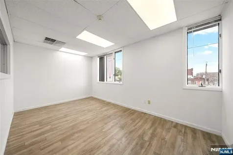 40 Broad Avenue Palisades Park NJ 07650
