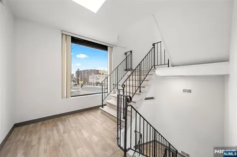 40 Broad Avenue Palisades Park NJ 07650