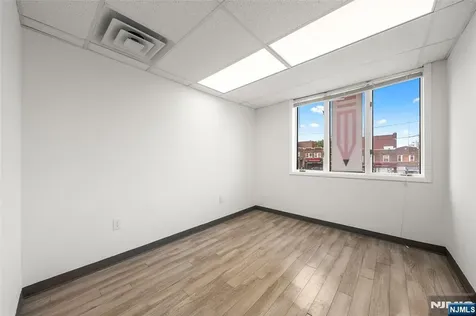 40 Broad Avenue Palisades Park NJ 07650