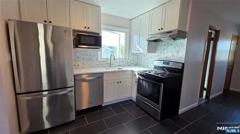 159-161 Tappan Street Kearny NJ 07032