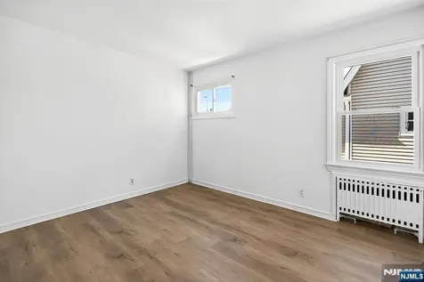 292 Louis Street Hackensack NJ 07601