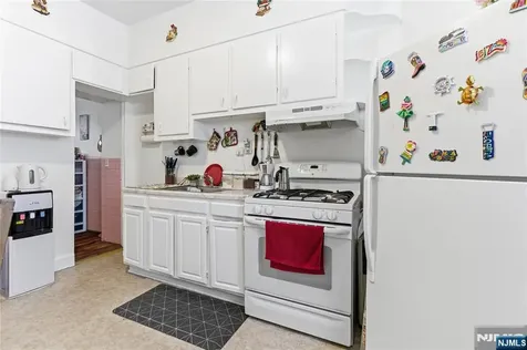 144-146 Pearsall Jersey City NJ 07305