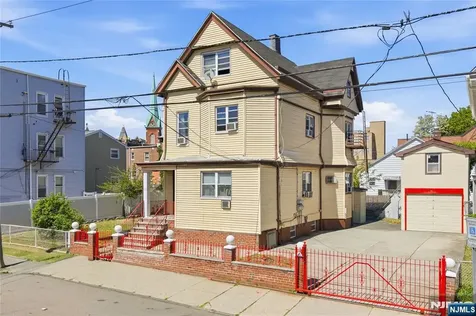 144-146 Pearsall Jersey City NJ 07305