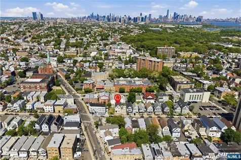 144-146 Pearsall Jersey City NJ 07305