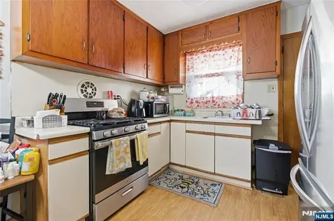 144-146 Pearsall Jersey City NJ 07305