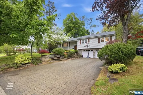56 Northwood Avenue Demarest NJ 07627