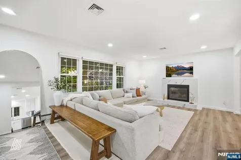 56 Northwood Avenue Demarest NJ 07627