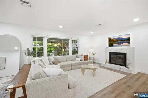56 Northwood Avenue Demarest NJ 07627