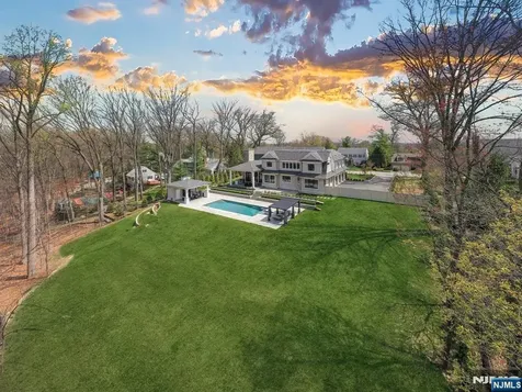 396 Knollwood Road Ridgewood NJ 07450