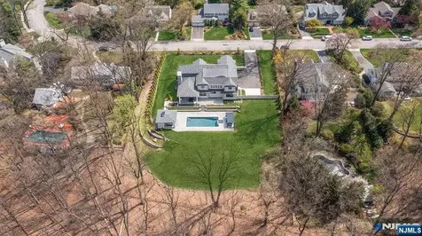 396 Knollwood Road Ridgewood NJ 07450