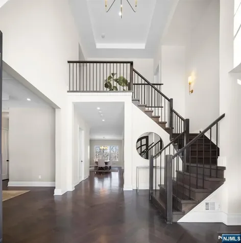 396 Knollwood Road Ridgewood NJ 07450