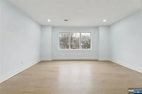 311 Farview Avenue Paramus NJ 07652