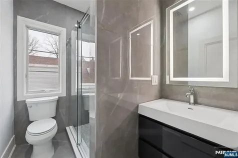 311 Farview Avenue Paramus NJ 07652