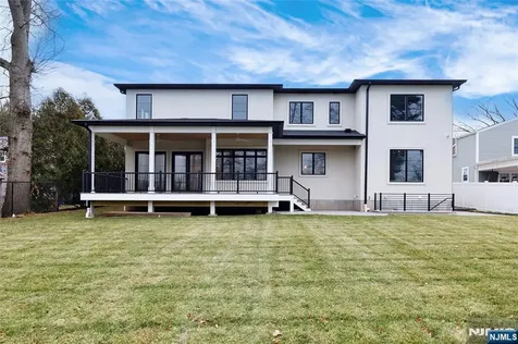 311 Farview Avenue Paramus NJ 07652