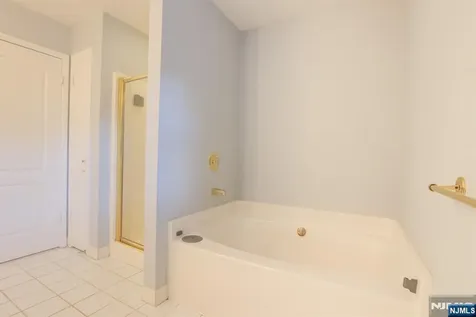 8409 Brittany Drive Wayne NJ 07470
