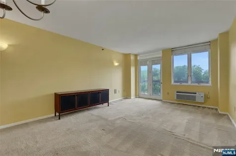 10 Smith Manor Boulevard West Orange NJ 07052