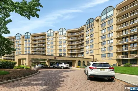 10 Smith Manor Boulevard West Orange NJ 07052