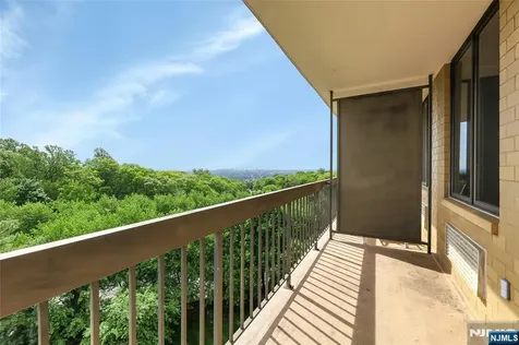 10 Smith Manor Boulevard West Orange NJ 07052