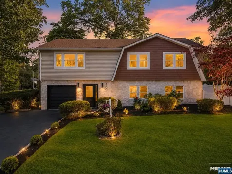 189 Woodland Avenue Westwood NJ 07675