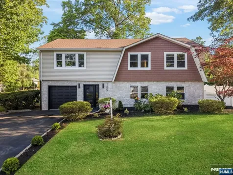 189 Woodland Avenue Westwood NJ 07675