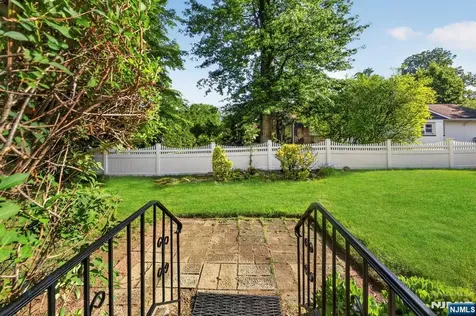 189 Woodland Avenue Westwood NJ 07675