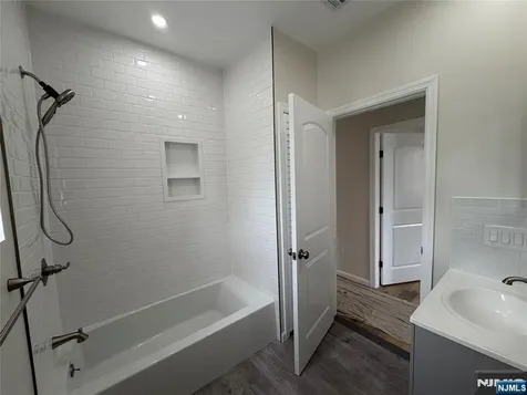 49 Summit Avenue Lyndhurst NJ 07071