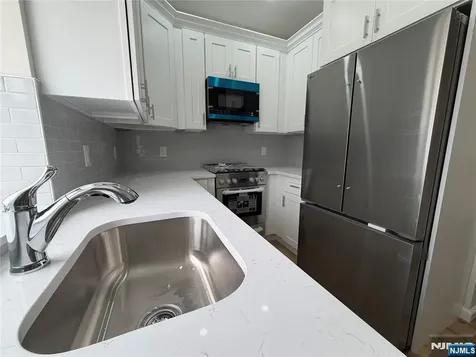 49 Summit Avenue Lyndhurst NJ 07071