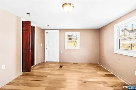 311 Paxton Street Paterson NJ 07503