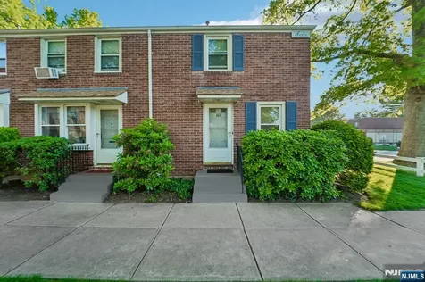 230 Lafayette Place Englewood NJ 07631
