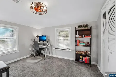 230 Lafayette Place Englewood NJ 07631