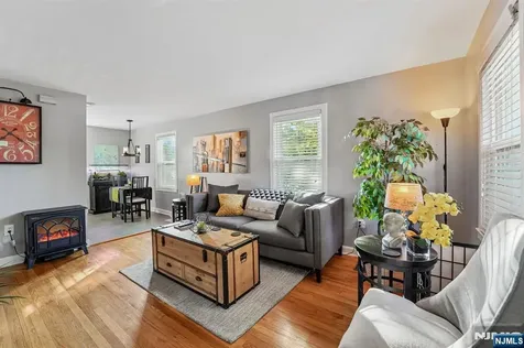 230 Lafayette Place Englewood NJ 07631
