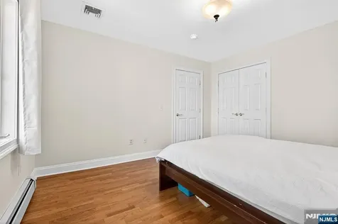 445 7th Street Palisades Park NJ 07650