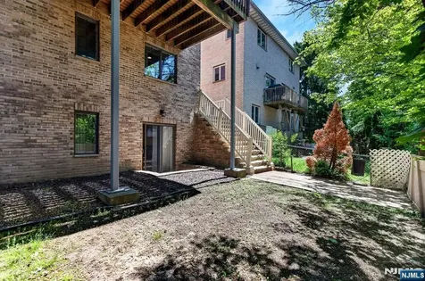 445 7th Street Palisades Park NJ 07650