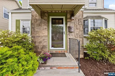 8 Huntting Drive Dumont NJ 07628
