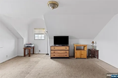 8 Huntting Drive Dumont NJ 07628