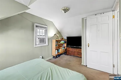 8 Huntting Drive Dumont NJ 07628