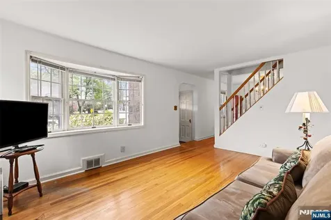 8 Huntting Drive Dumont NJ 07628