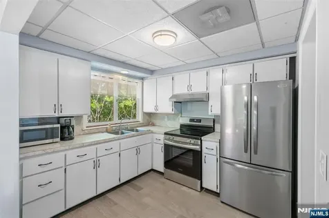 23 Sterling Street Franklin NJ 07416