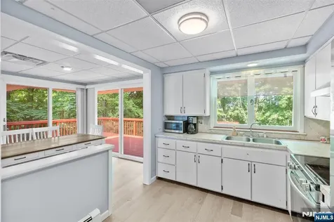 23 Sterling Street Franklin NJ 07416