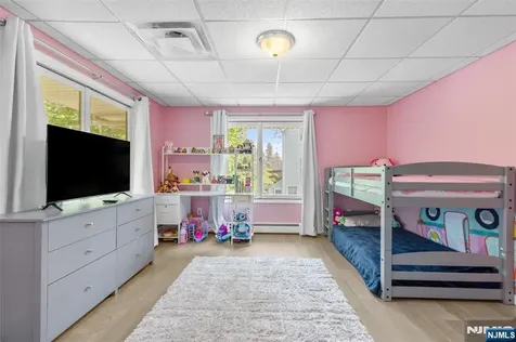 23 Sterling Street Franklin NJ 07416